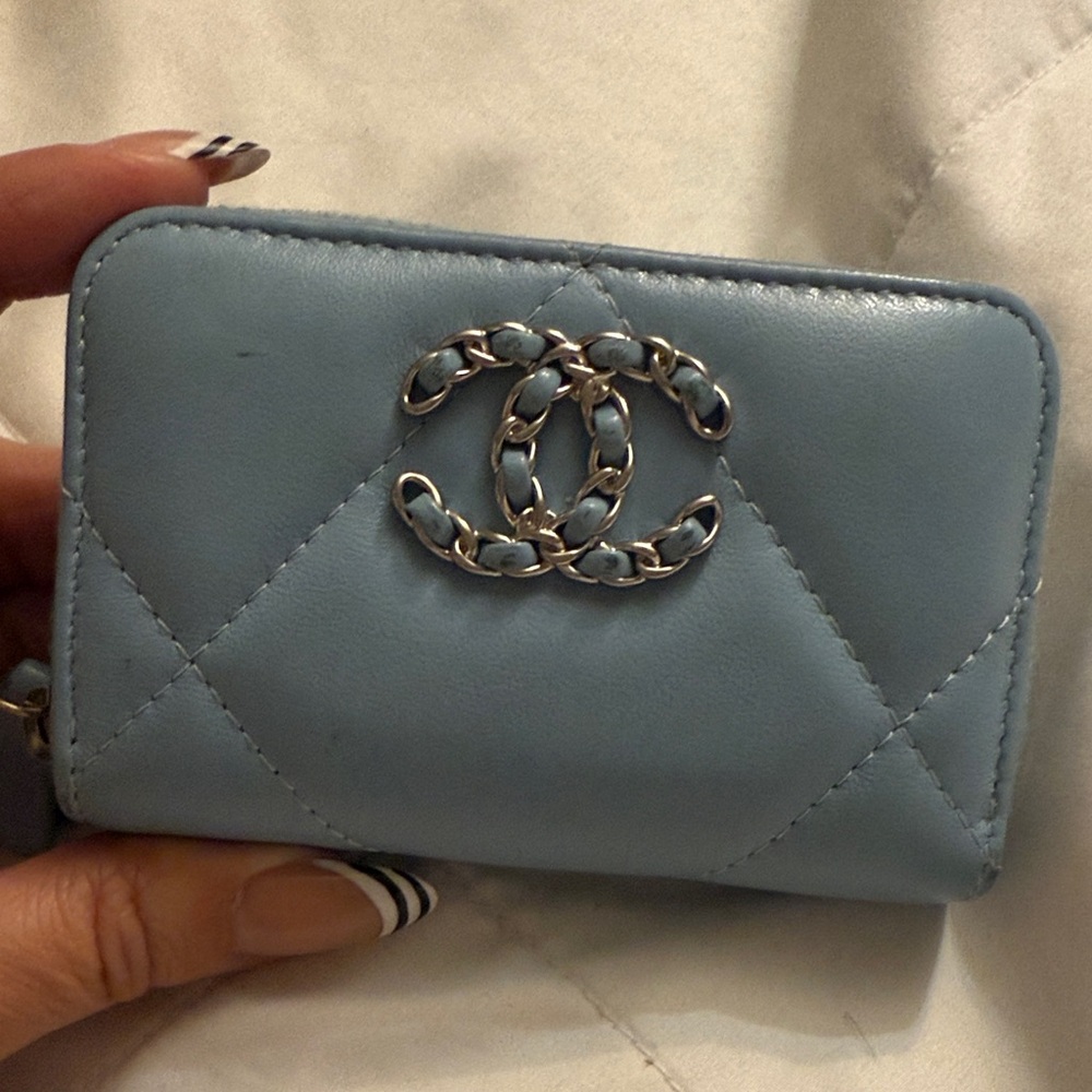 Chanel wallet